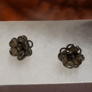 🌞 Silver flower earrings